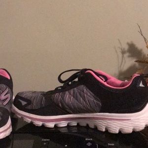 Sketchers sneakers